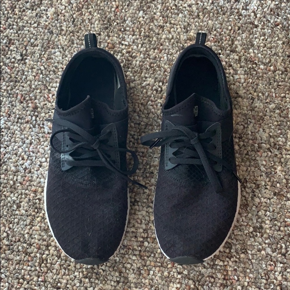 New balance sneakers